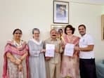 Kishori Lal Sharma with the Gandhi family in Delhi. 